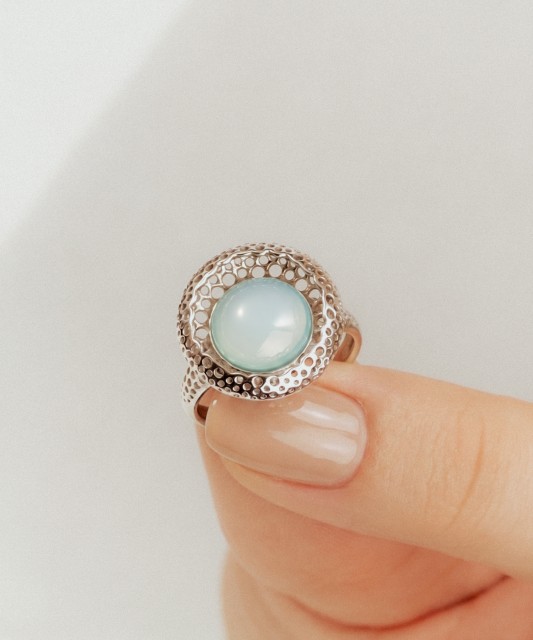 Sterling silver ring with agate
