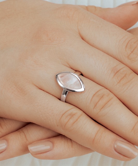 Sterling Silver ring with rose quartz