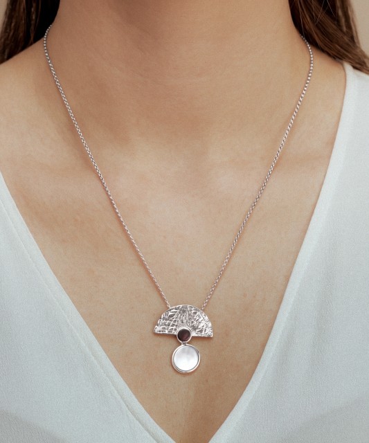 Sterling Silver chain with amber and mother-of-pearl pendant