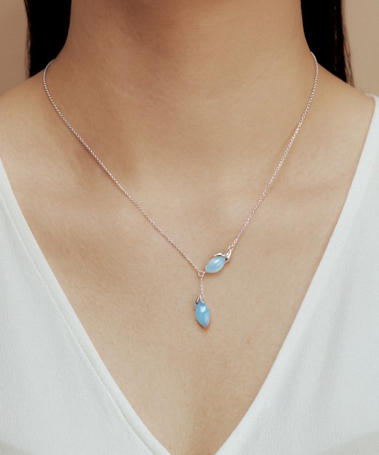 Stering Silver chain with agate pendant