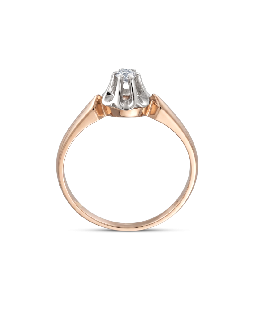 Gold ring with diamond