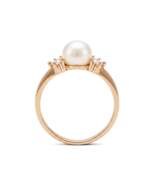 Gold ring with pearl and zircons