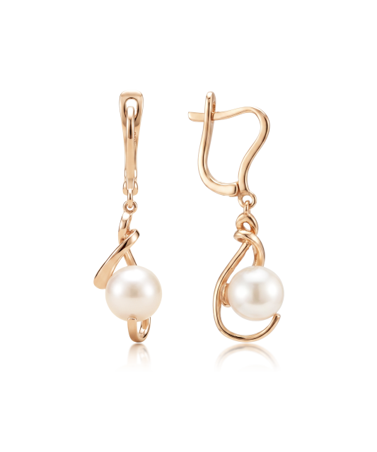 Gold earrings with pearls