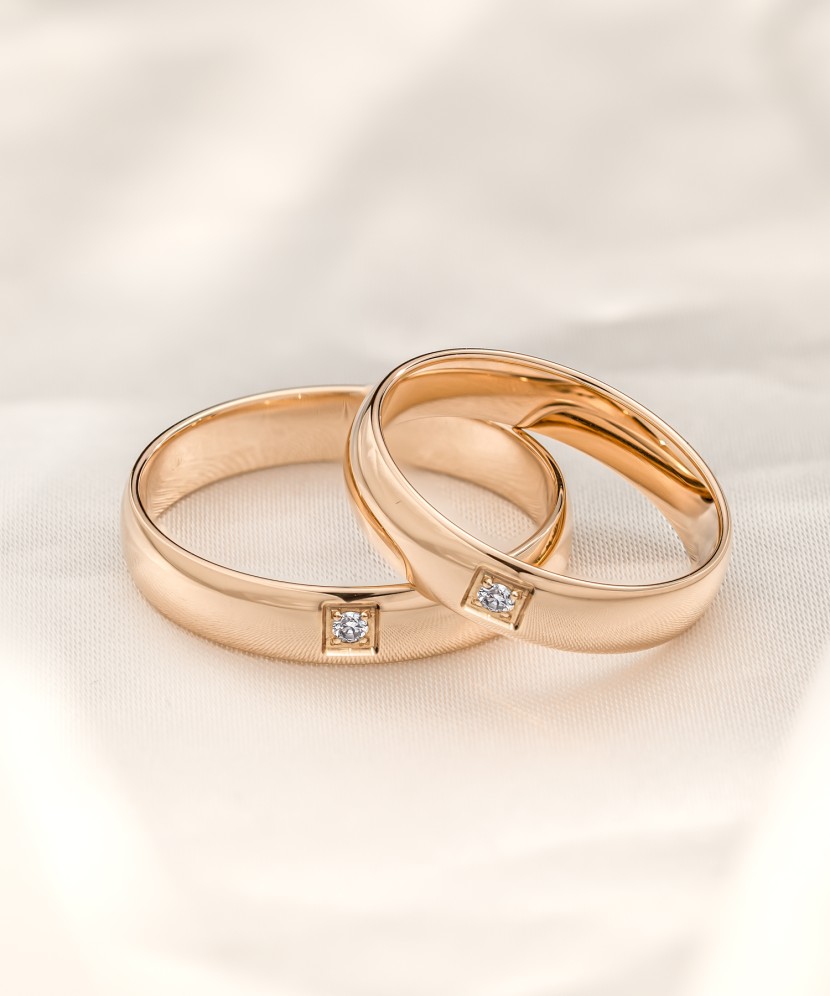 Gold wedding ring with diamond 3mm with comfort