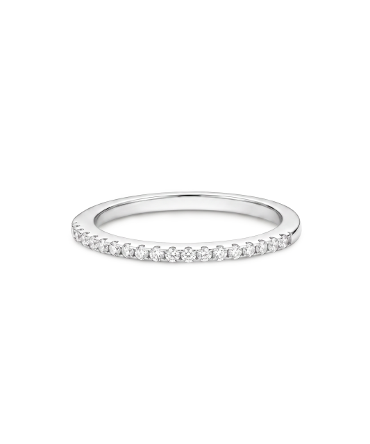 Sterling silver ring with zircons