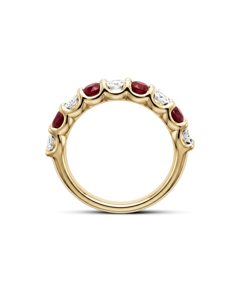 Yellow gold ring with diamonds and rubies