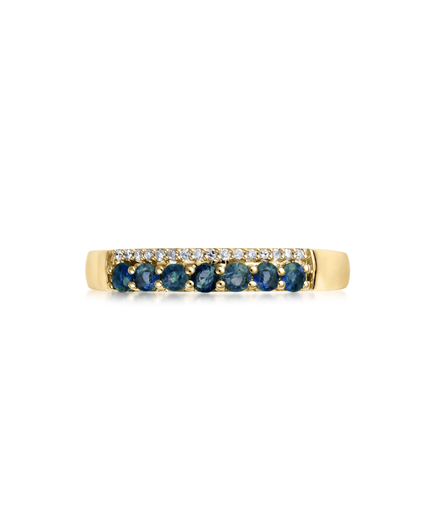 Yellow gold ring with diamonds and sapphires