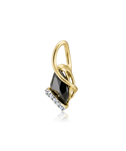 Yellow gold pendant with diamonds and onyx