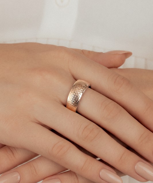 Gold ring