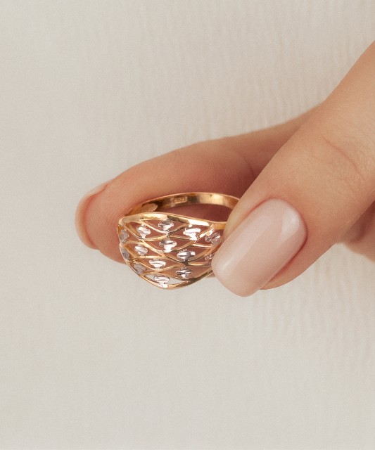 Gold ring