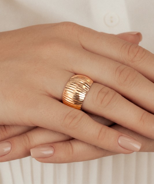 Gold ring