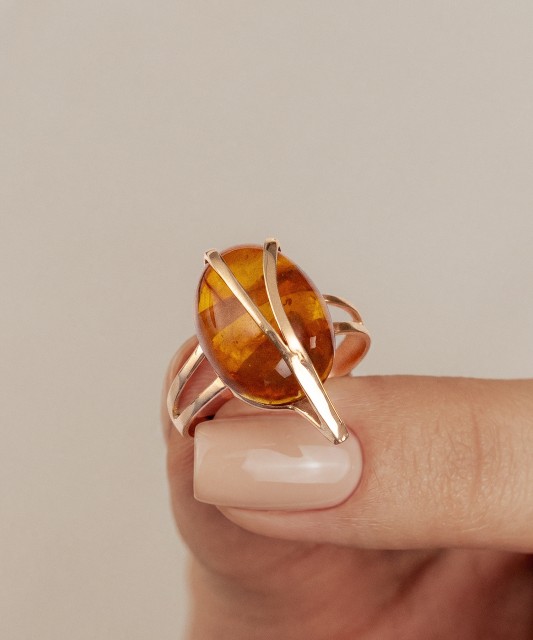 Gold ring with amber