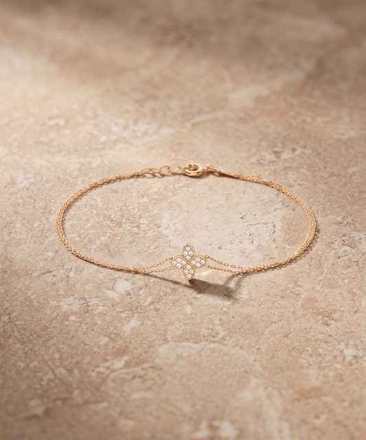 Gold bracelet with zircons