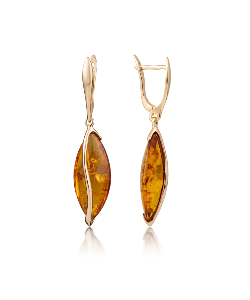 Gold earrings with amber