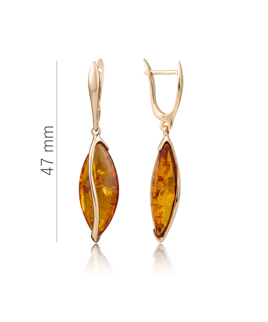 Gold earrings with amber