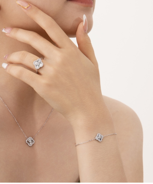 Sterling Silver bracelet with zircons