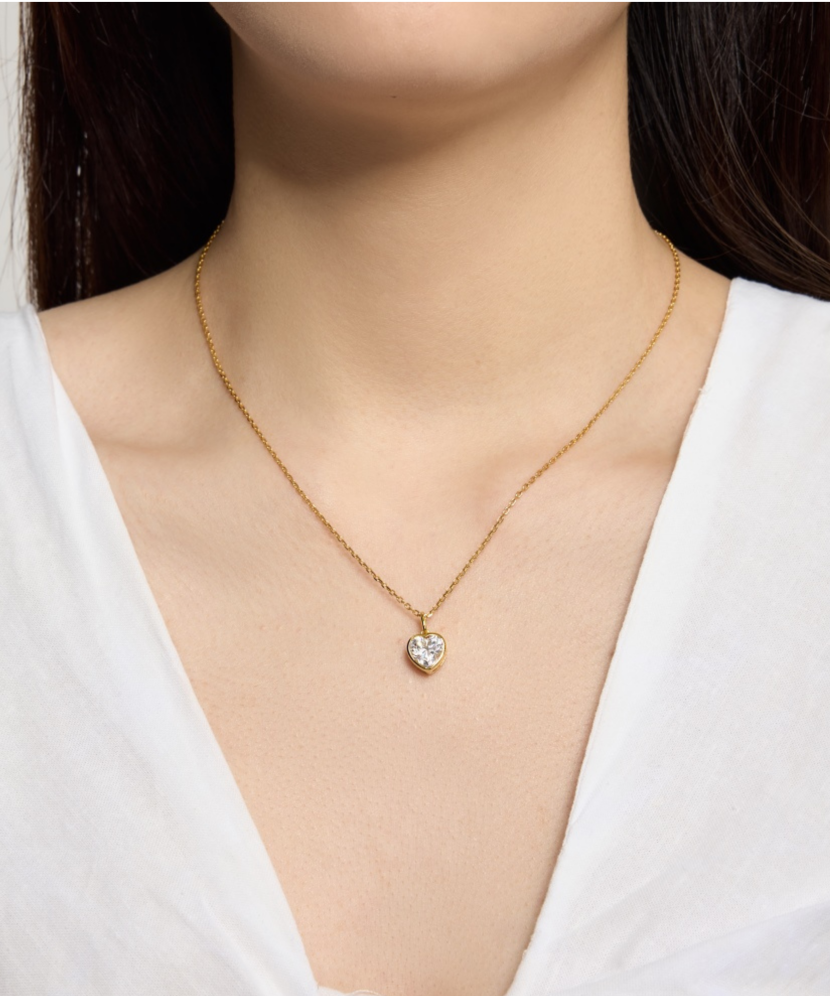Gilded sterling silver chain with zircon pendant