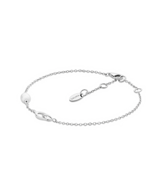 Pearl bracelet with silver