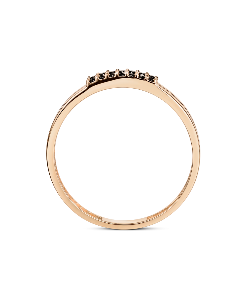 Gold ring with zircons