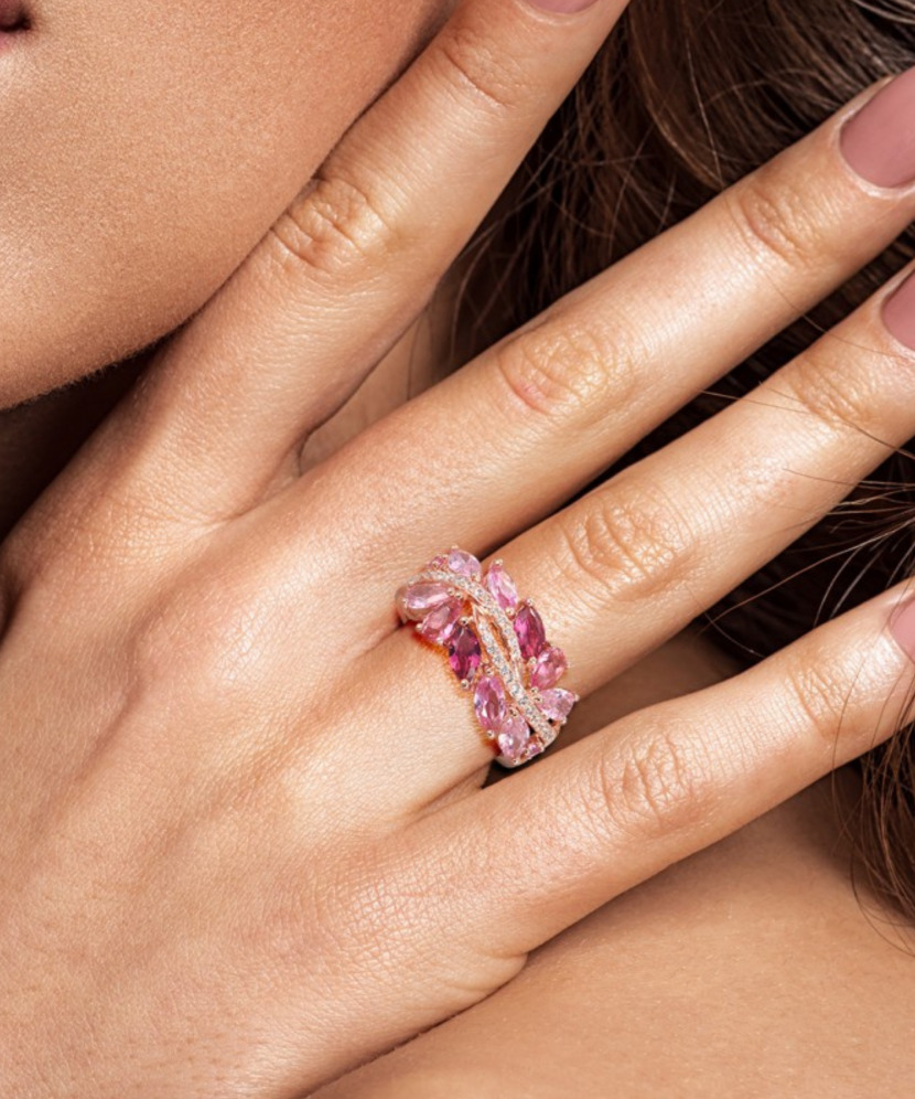 Sterling silver ring with zirconium