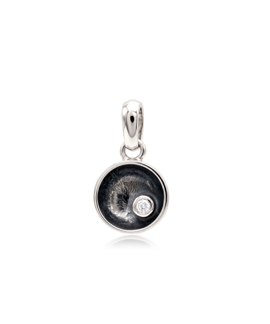 Sterling silver pendant with zirconium