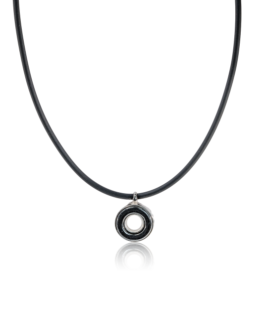 Rubber chain with hematite pendant