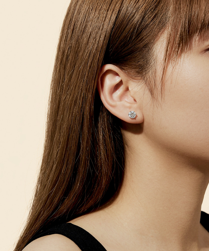Sterling silver earrings with zircons