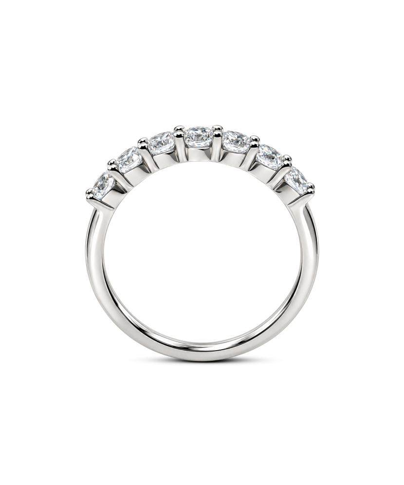 Sterling silver ring with zirconium