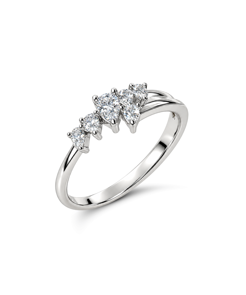 Sterling silver ring with zirconium