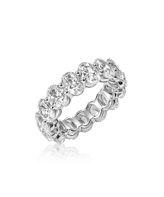 Sterling silver ring with zirconium