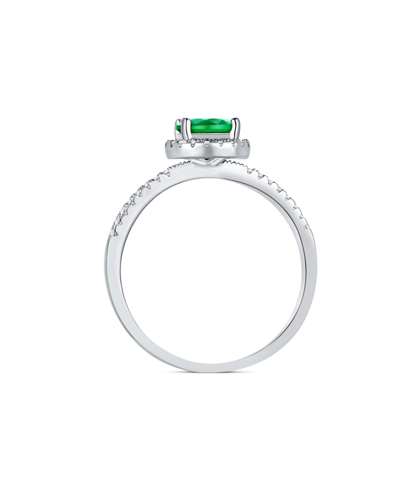 Sterling silver ring with zirconium