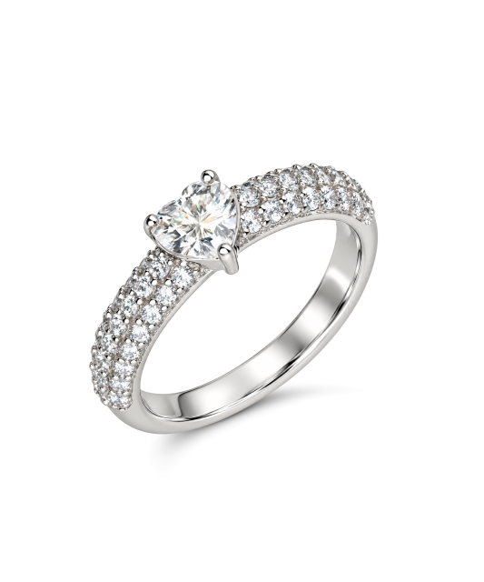 Hopeinen sormus moissaniiteilla “Sydän” 0.8ct