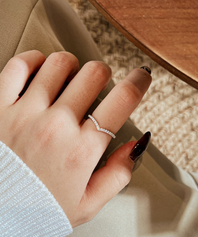 Silver ring with moissanites 0.19ct