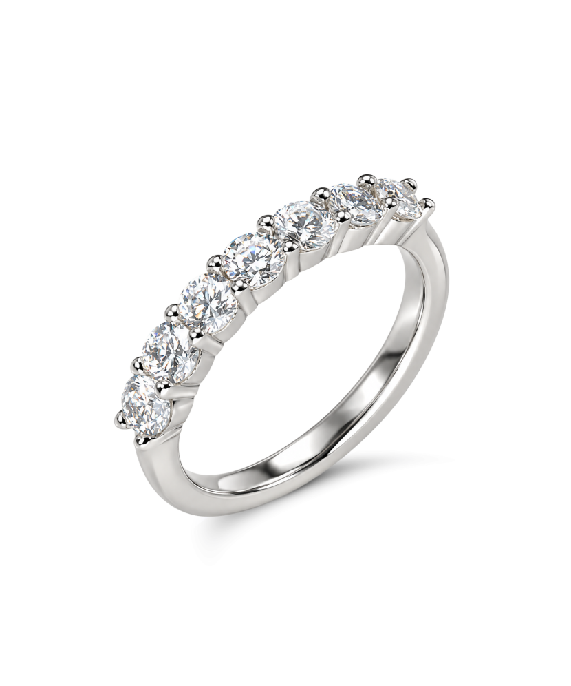 Hopeinen sormus moissaniiteilla 0.7ct