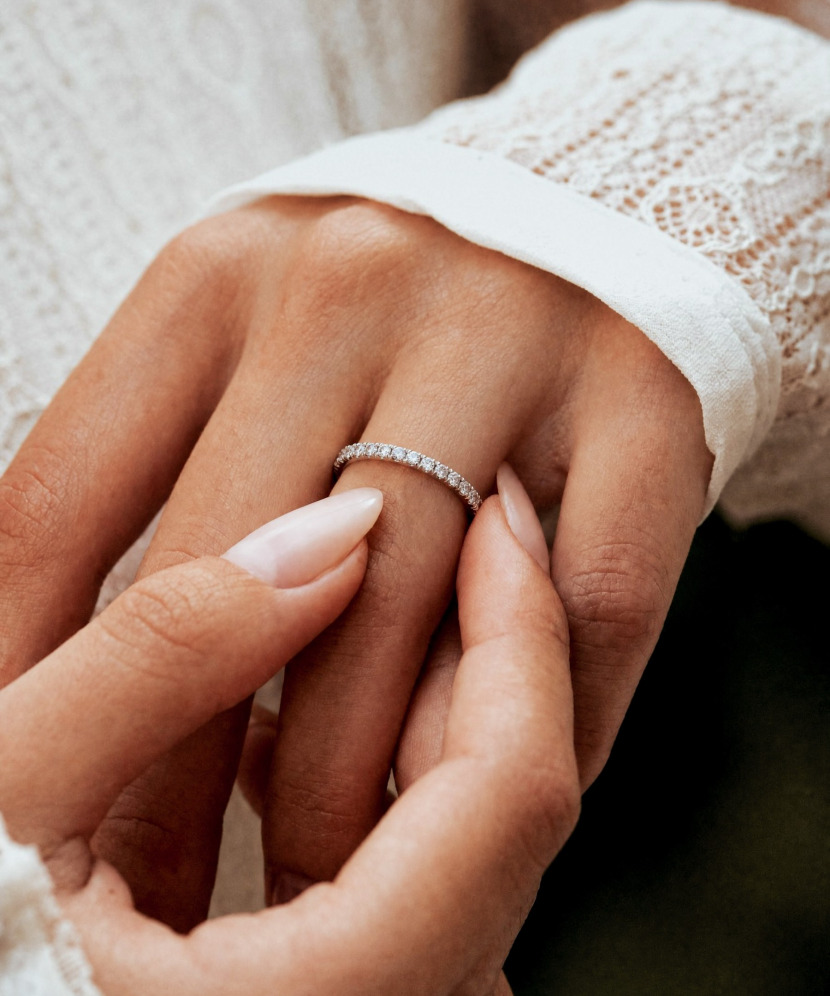 Silver ring with moissanites 0.5ct