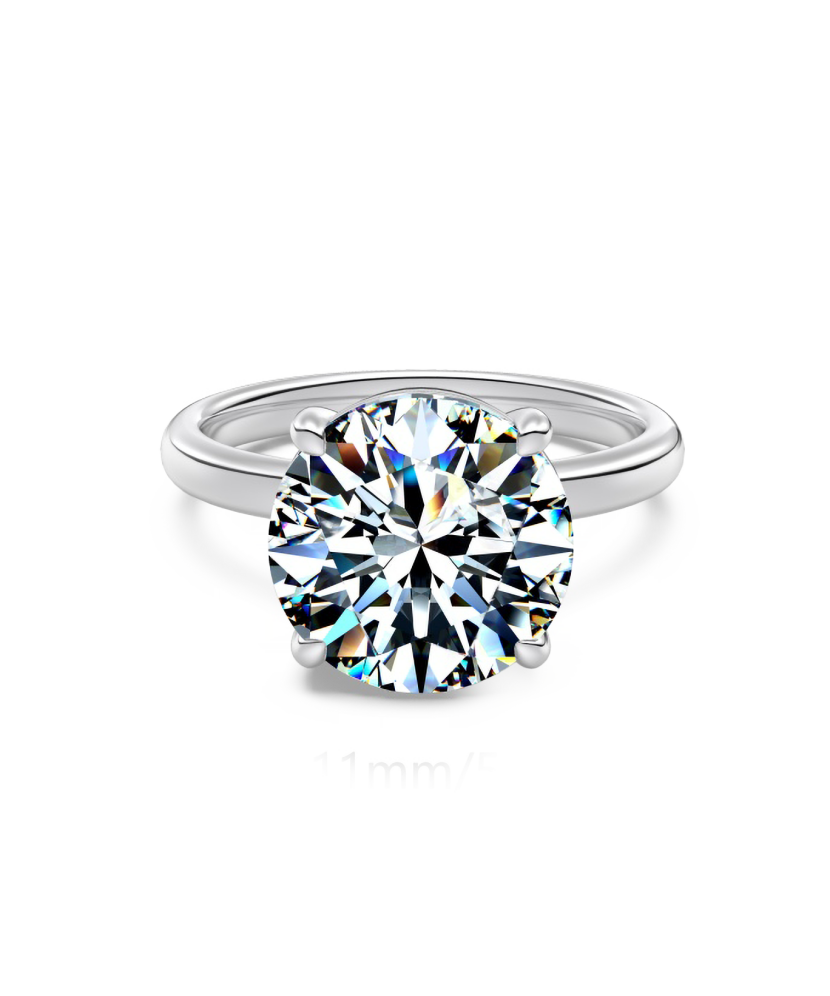 Hopeinen sormus moissaniitilla 5ct