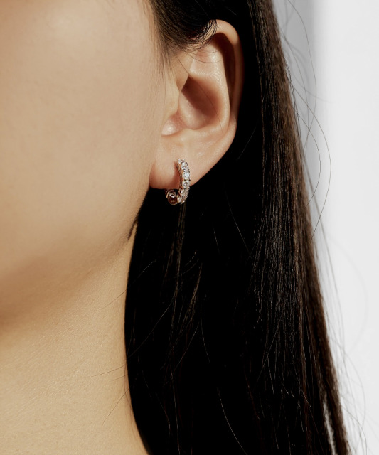 Silver earrings with moissanites 1.26ct