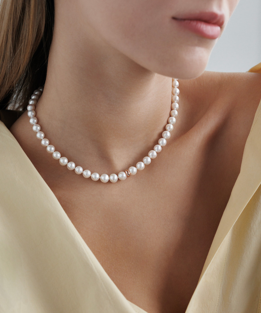 Pearl necklaces with silver gilt