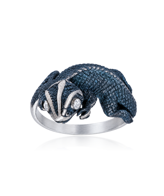 Sterling silver ring with zirconium