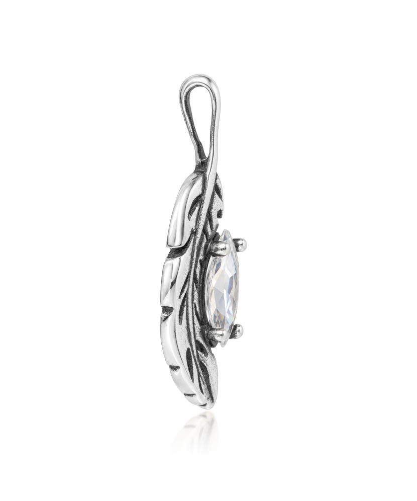 Sterling silver pendant with zirconium