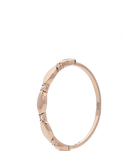 Gold ring with zircons