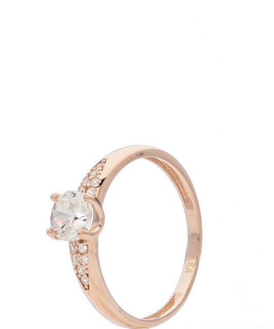 Gold ring with zircons