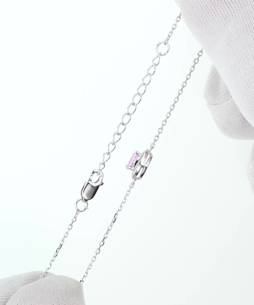 White gold bracelet with diamonds and sapphires