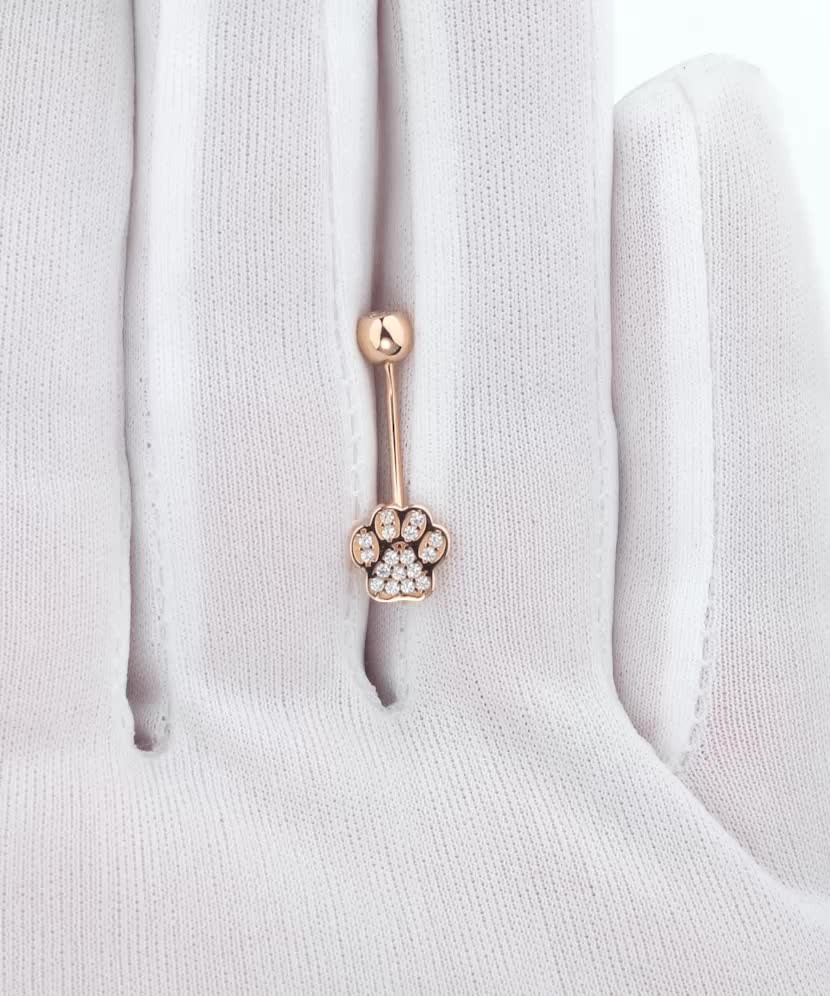 Kultainen napasormus zirkoneilla