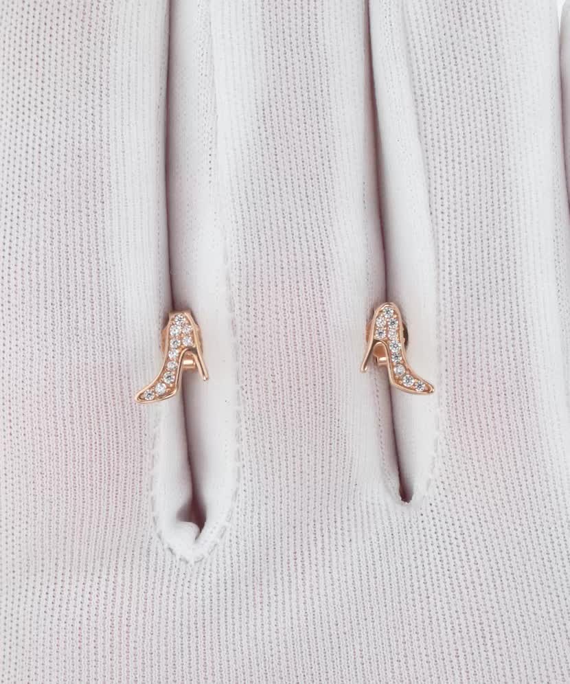 Gold earrings with zircons