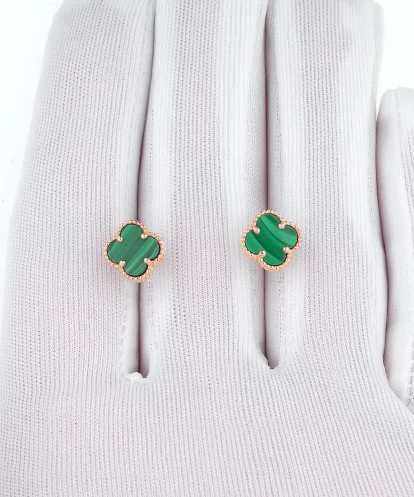 Gold earrings with enamel