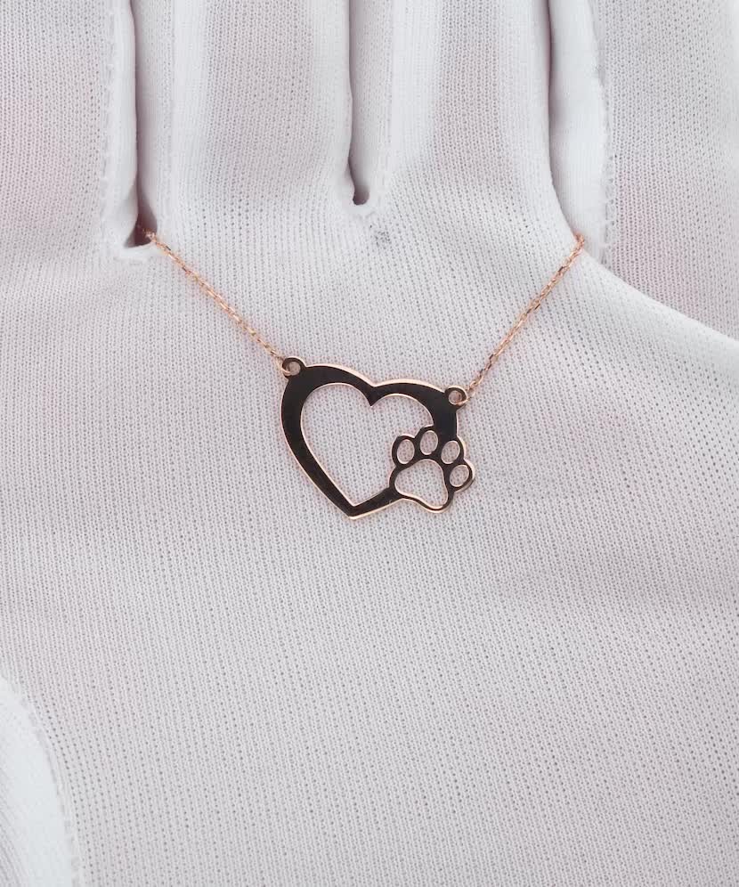 Gold chain with pendant "Foot"