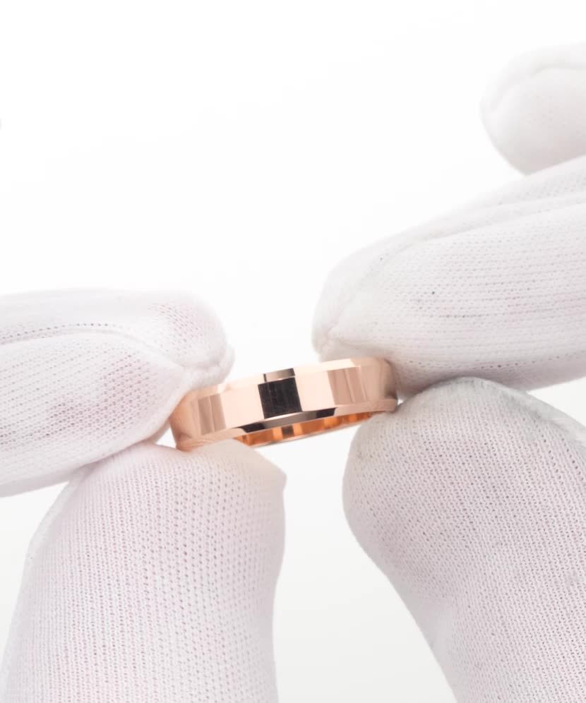 Gold wedding ring 4.5mm with comfort