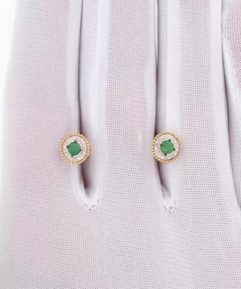 Yellow gold earrings with diamonds and emeralds