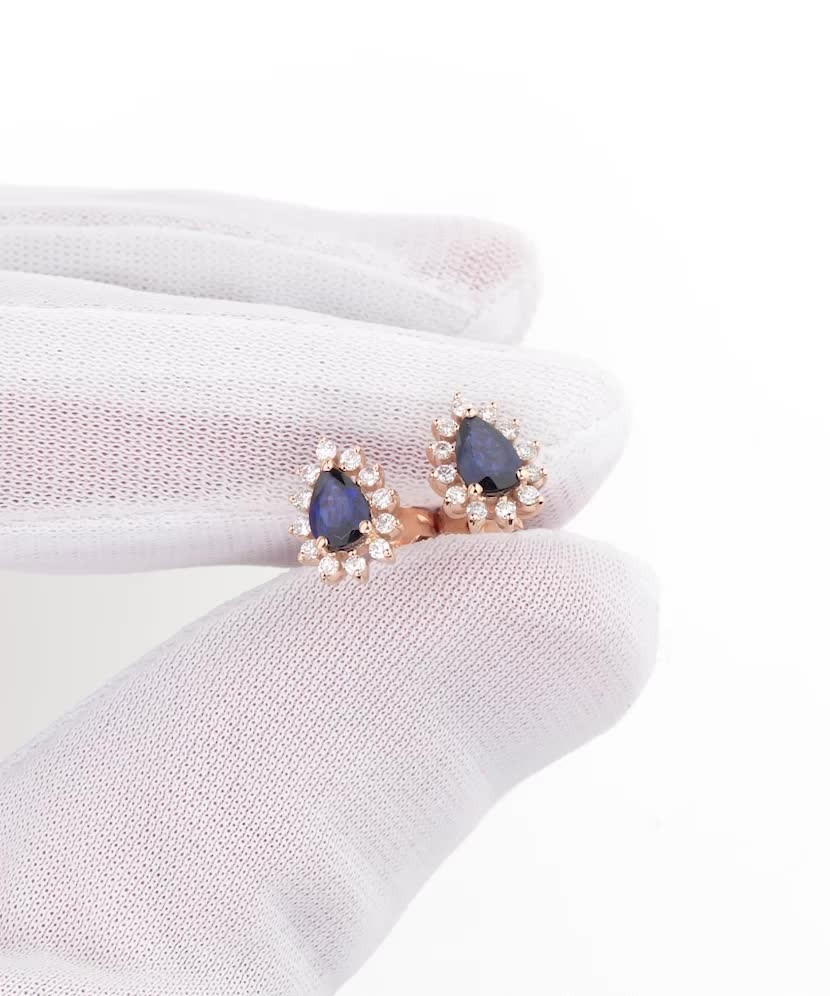 Gold earrings with sapphires and diamonds